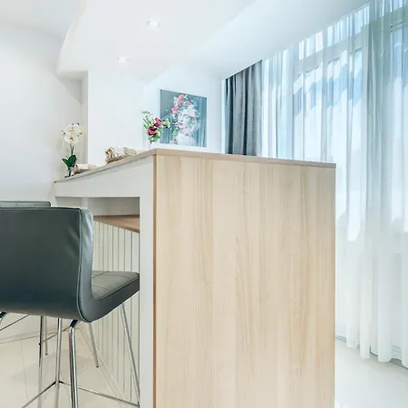 Apartment Kronstadt - Gara